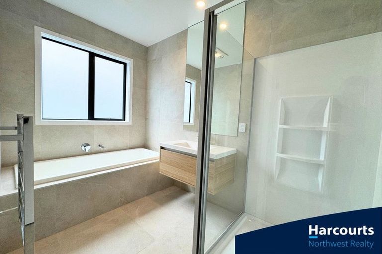 Photo of property in 135 Kopuru Road, Whenuapai, Auckland, 0618