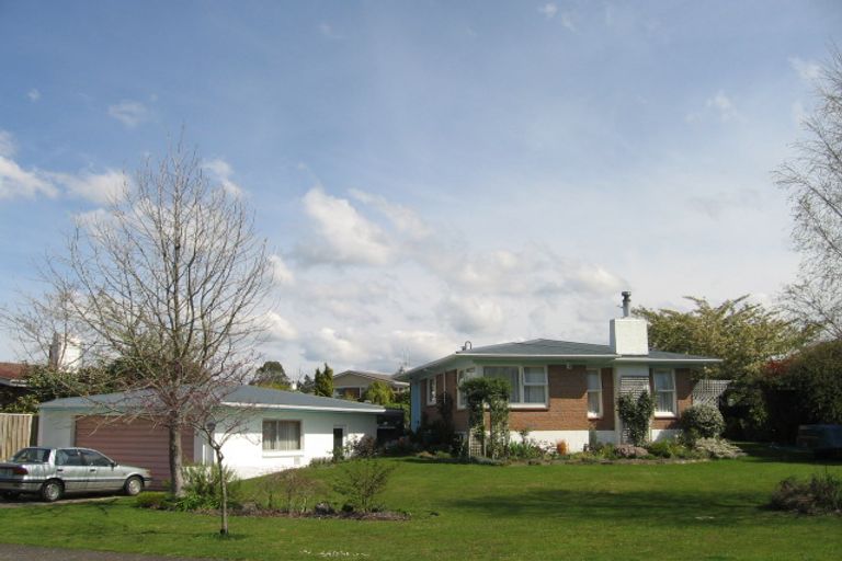 Photo of property in 6 Tawavale Street, Pukehangi, Rotorua, 3015