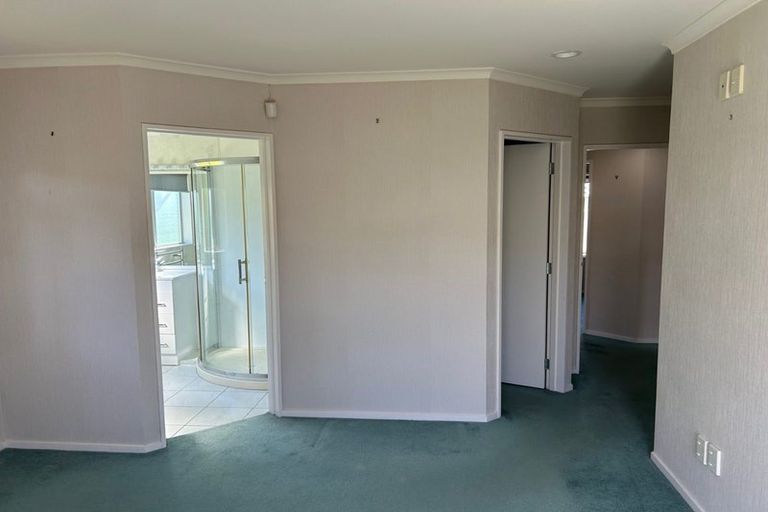 Photo of property in 11 Kingsgate Avenue, Havelock North, 4130