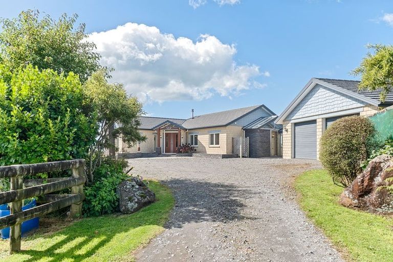 Photo of property in 40 Maunga Heights, Hurworth, New Plymouth, 4371