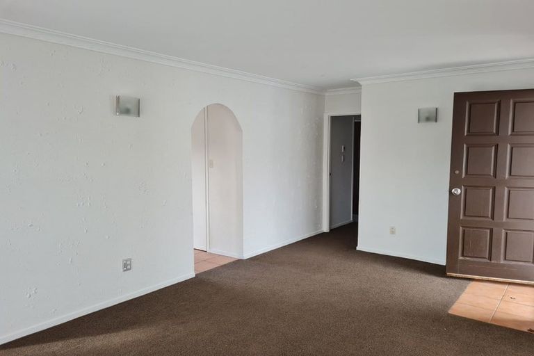 Photo of property in 2a Roys Road, Weymouth, Auckland, 2103