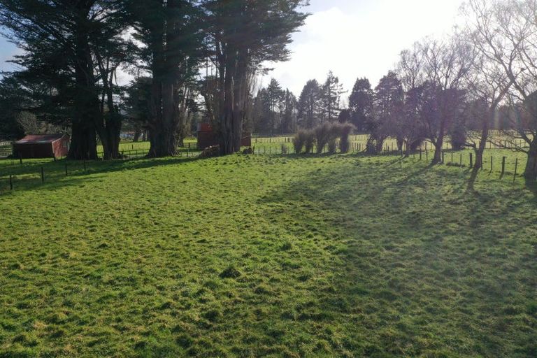 Photo of property in 69 Stanly Street, Eketahuna, 4900