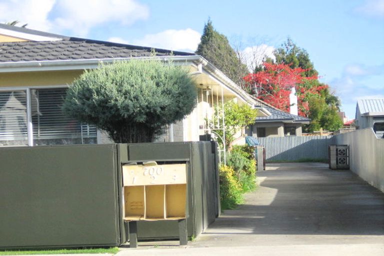 Photo of property in 2/700 Fitzroy Avenue, Mahora, Hastings, 4120