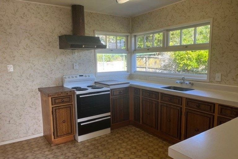 Photo of property in 2/11 Beaconview Rise, Farm Cove, Auckland, 2012