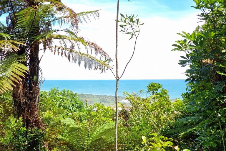 Photo of property in 12 Stanton Crescent, Karoro, Greymouth, 7805