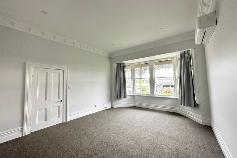 Photo of property in 23 Royal Crescent, Saint Kilda, Dunedin, 9012