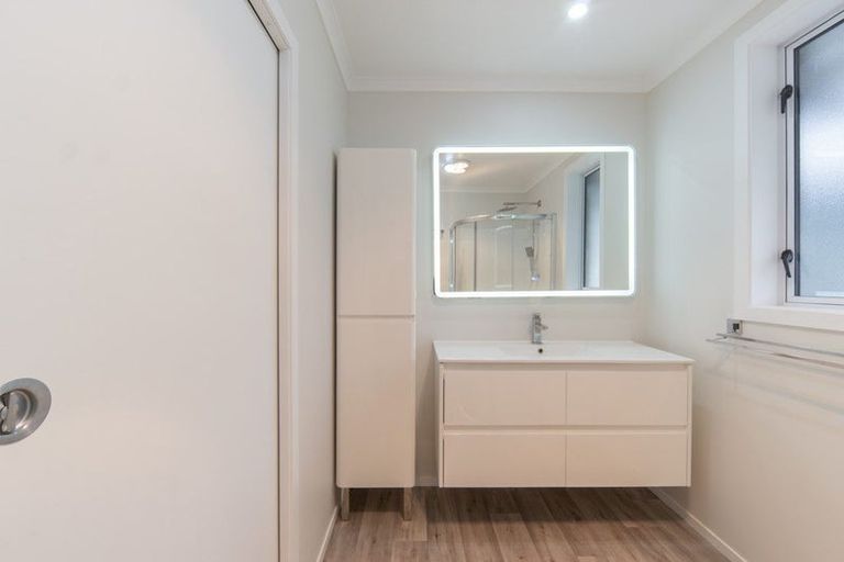 Photo of property in 27 Cotton Street, St Andrews, Hamilton, 3200