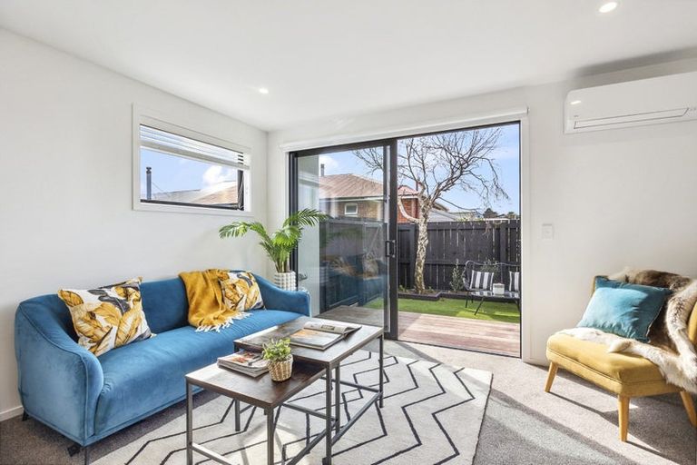 Photo of property in 67c Royal Crescent, Saint Kilda, Dunedin, 9012
