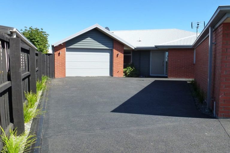 Photo of property in 49a Mcmahon Drive, Aidanfield, Christchurch, 8025
