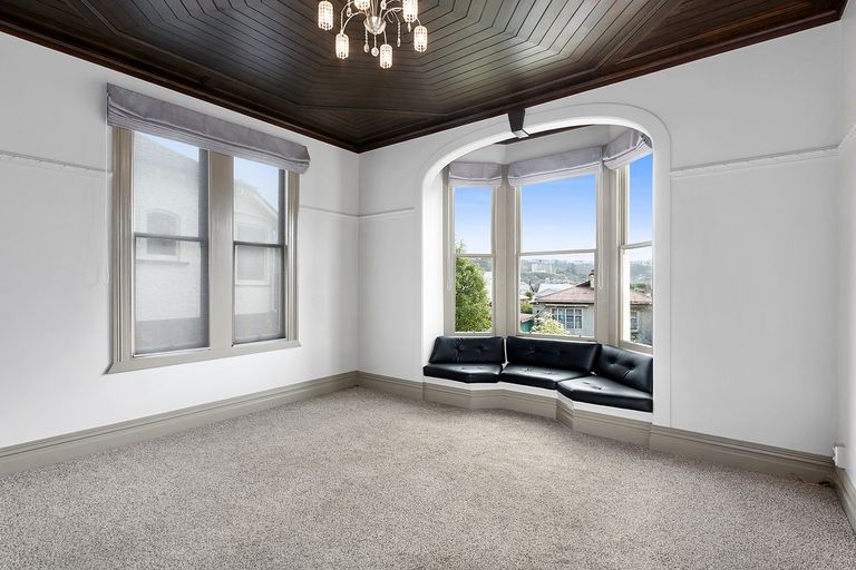 Photo of property in 153 Victoria Road, Saint Clair, Dunedin, 9012