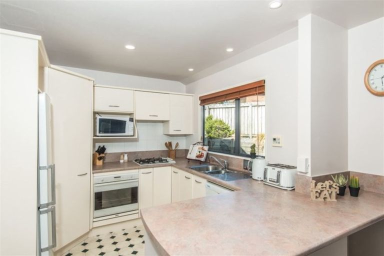 Photo of property in 31 Bathgate Street, Johnsonville, Wellington, 6037