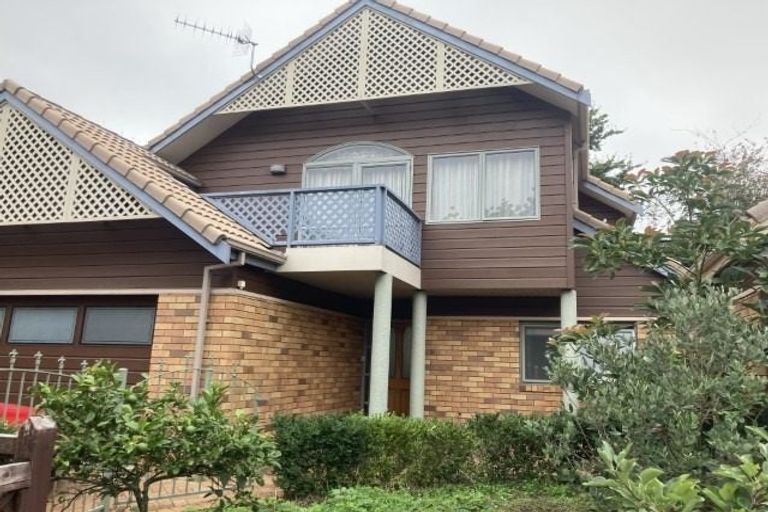 Photo of property in 72 Memorial Drive, Hamilton East, Hamilton, 3216