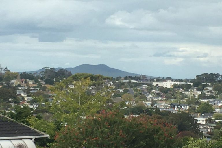 Photo of property in 2a Sycamore Drive, Sunnynook, Auckland, 0620