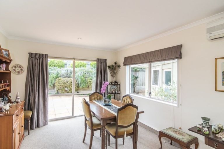 Photo of property in 10 Barrett Drive, Waikanae Beach, Waikanae, 5036
