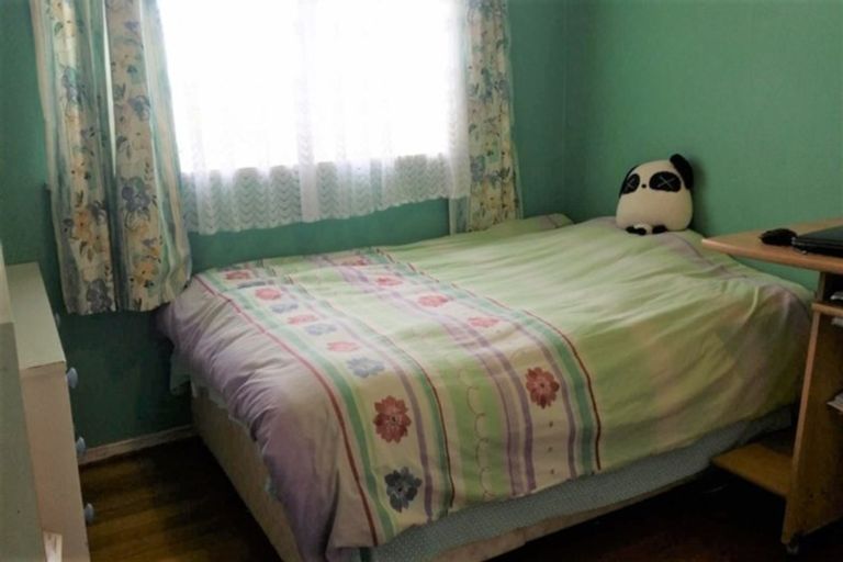 Photo of property in 6 Nicholson Place, Hillcrest, Auckland, 0627