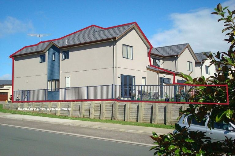 Photo of property in 3 Vicente Place, Oteha, Auckland, 0632