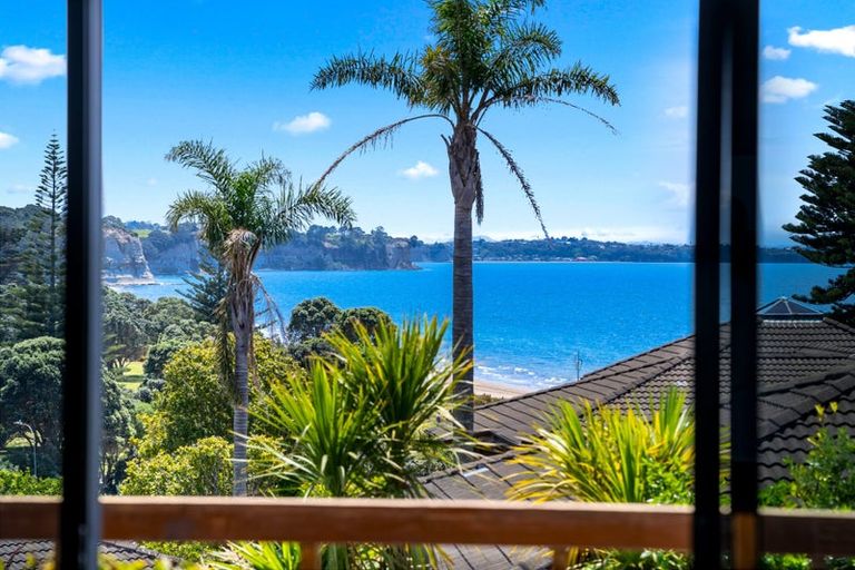 Photo of property in 49 Waiau Street, Torbay, Auckland, 0630