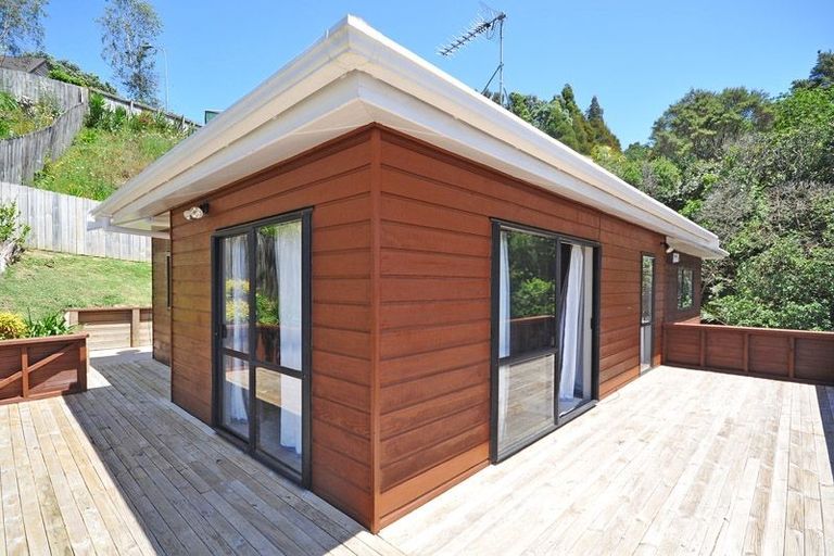 Photo of property in 2/55 Greenvalley Rise, Glenfield, Auckland, 0629