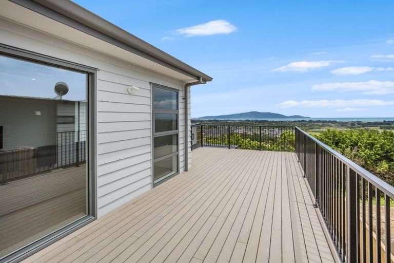 Photo of property in 8 Wilson Way, Waikanae, 5036