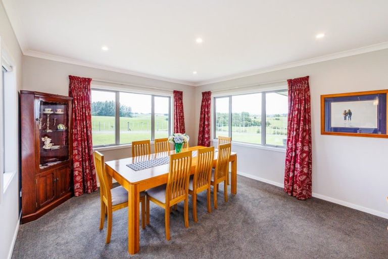 Photo of property in 760 Halcombe Road, Halcombe, Feilding, 4775