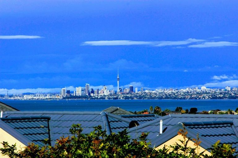 Photo of property in 147a Hobsonville Road, West Harbour, Auckland, 0618