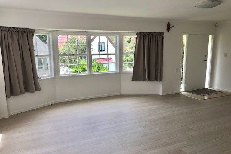 Photo of property in 105a Mountbatten Avenue, Hillcrest, Auckland, 0627