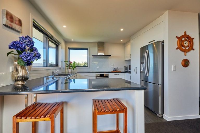 Photo of property in 6 Tauhou Place, Kaikoura, 7300