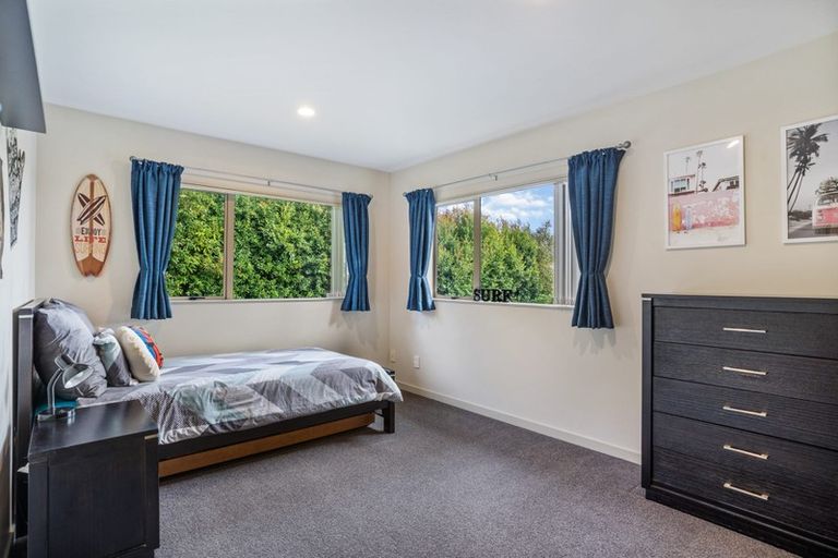Photo of property in 20 Aberley Road, Schnapper Rock, Auckland, 0632