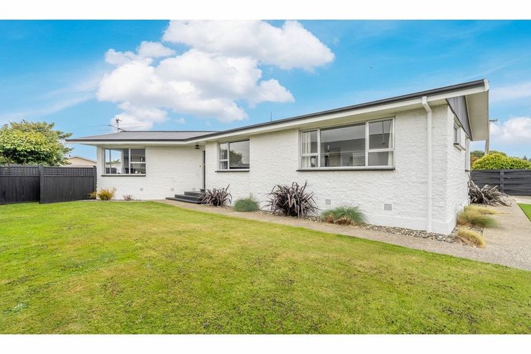 Photo of property in 22 Bruce Street, Waikiwi, Invercargill, 9810