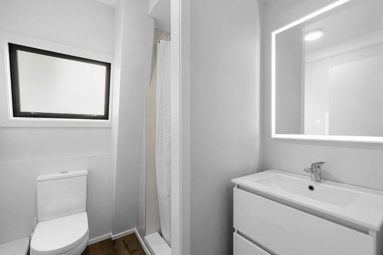 Photo of property in 87 Cumberland Street, Welbourn, New Plymouth, 4312