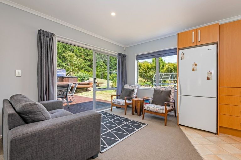 Photo of property in 37 County Heights Drive, Aokautere, Palmerston North, 4471
