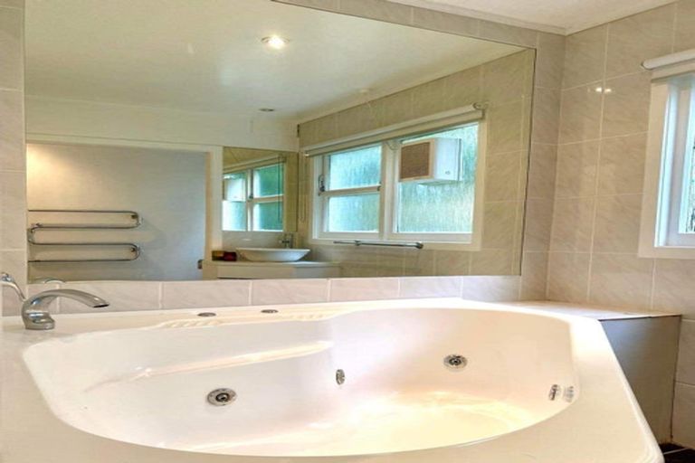 Photo of property in 104 Hibiscus Coast Highway, Red Beach, 0932