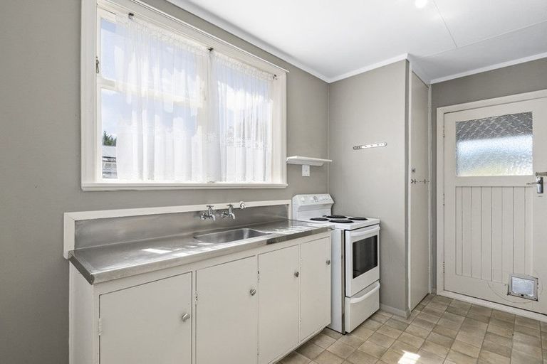 Photo of property in 9 Phar Lap Grove, Trentham, Upper Hutt, 5018