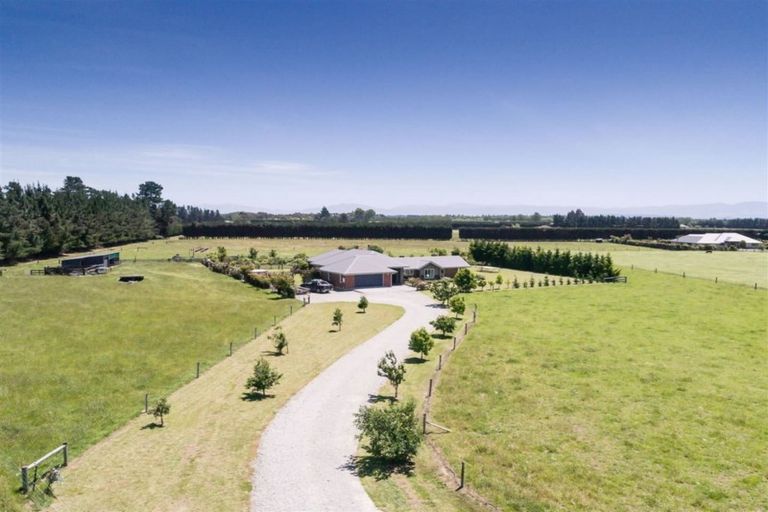 Photo of property in 27 Tupelo Place, Swannanoa, Rangiora, 7476