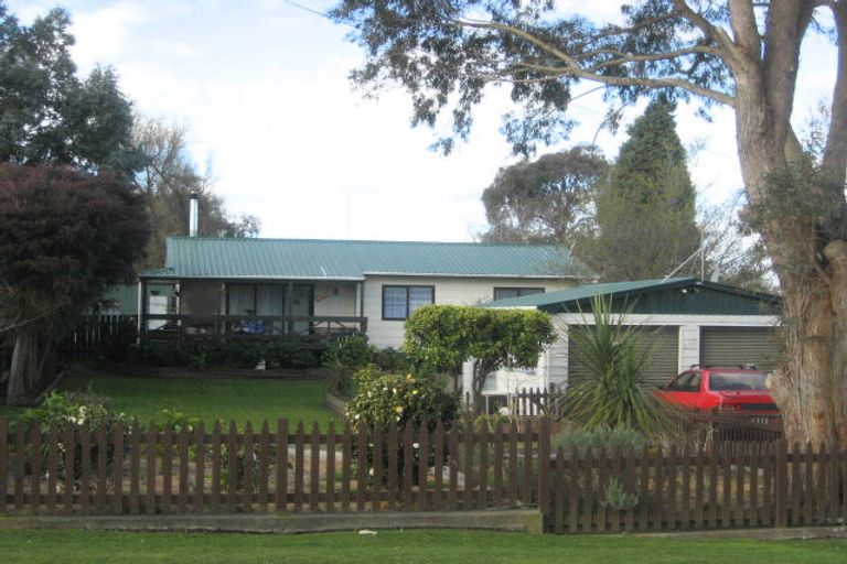 Photo of property in 19 Vera Street, Marton, 4710