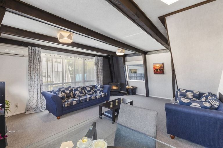 Photo of property in 39a London Road, Korokoro, Lower Hutt, 5012