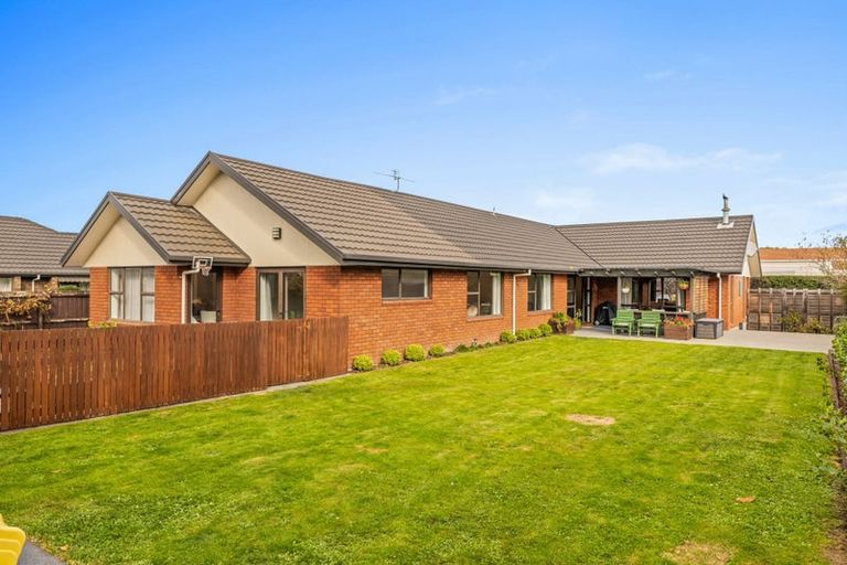 Photo of property in 10 Fuchsia Place, Halswell, Christchurch, 8025