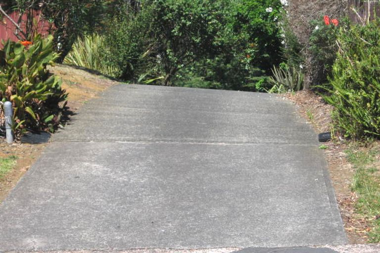 Photo of property in 2/66 Glamorgan Drive, Torbay, Auckland, 0630