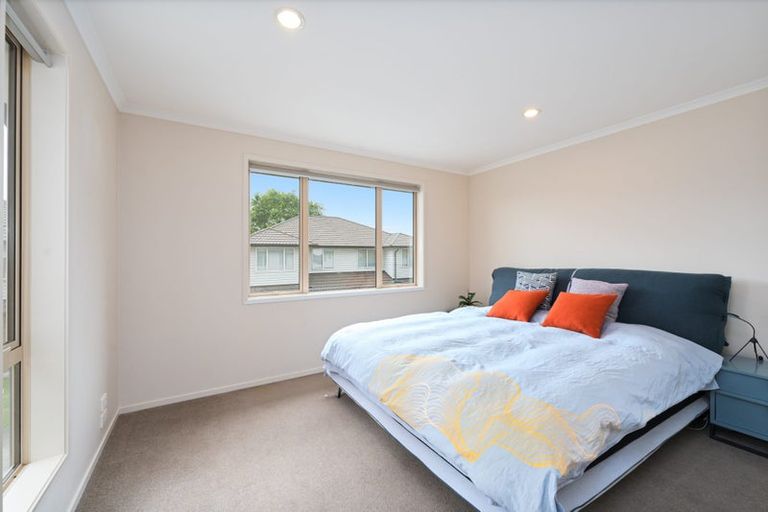 Photo of property in 11 Akeake Lane, Manurewa, Auckland, 2102