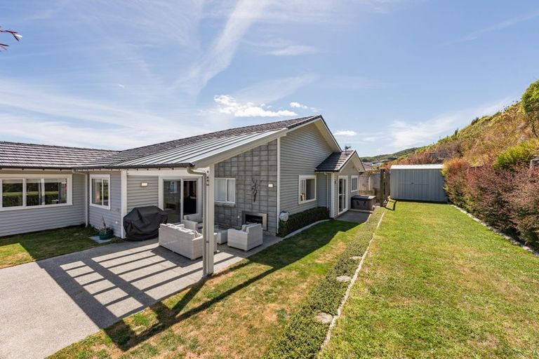 Photo of property in 36 Margaret Shields Avenue, Aotea, Porirua, 5024