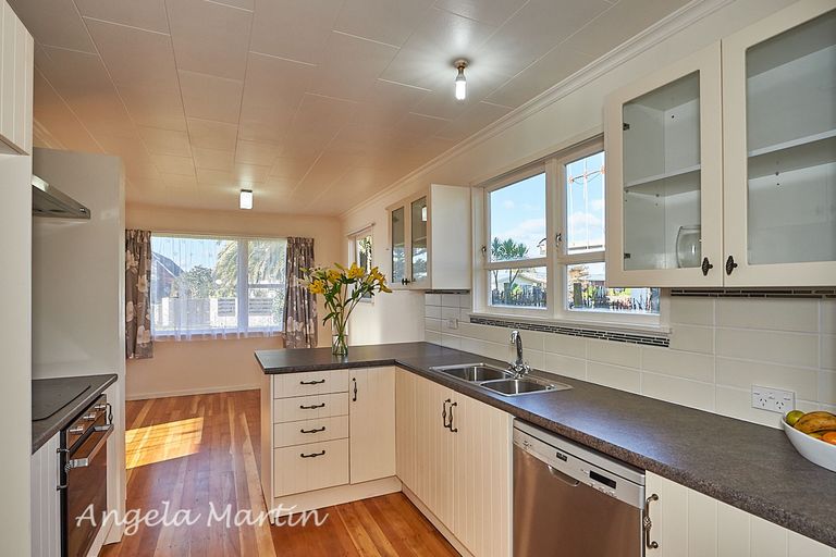 Photo of property in 4 Panako Place, Awapuni, Palmerston North, 4412