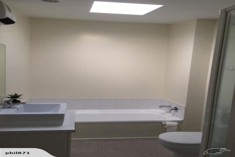 Photo of property in 2/62 Burke Street, Addington, Christchurch, 8024