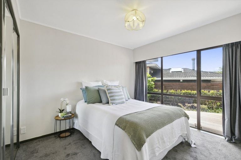 Photo of property in 12 Ramsey Place, Karori, Wellington, 6012