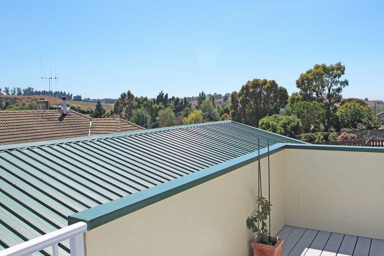 Photo of property in 1 Blyth Street, Holmes Hill, Oamaru, 9401