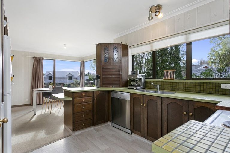 Photo of property in 3 Drayton Place, Leamington, Cambridge, 3432