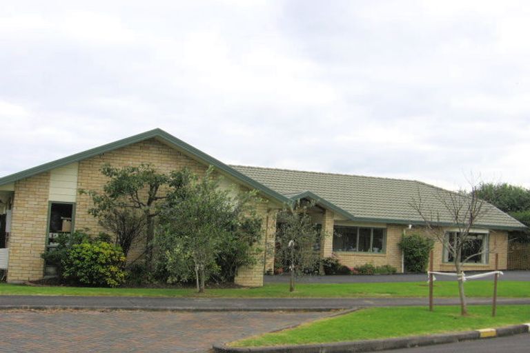 Photo of property in 4 Etwall Court, Dannemora, Auckland, 2016