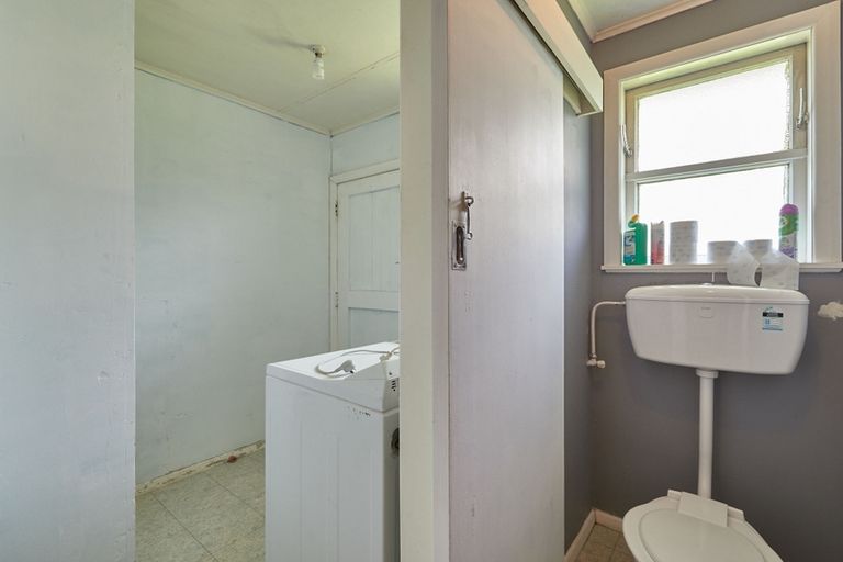 Photo of property in 62 Ellesmere Crescent, Highbury, Palmerston North, 4412