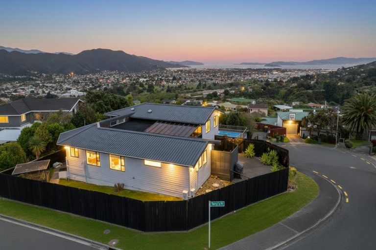 Photo of property in 1 Terrys Place, Kelson, Lower Hutt, 5010