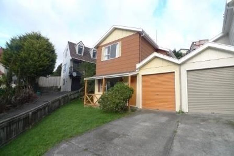 Photo of property in 12 Duggan Place, Johnsonville, Wellington, 6037
