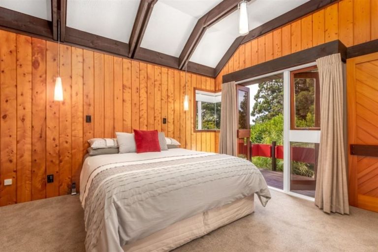 Photo of property in 62 Muriwai Road, Waimauku, 0812